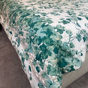 Botanical Green Ivy Comforter - 90s Nature-Inspired Bedding